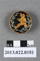 藏品(第8屆公路接力比賽紀念章)的圖片