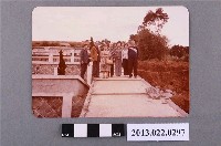 藏品(張星賢夫婦等七人於墓園合照)的圖片