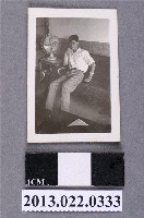 藏品(張星賢表弟於自宅獨照)的圖片