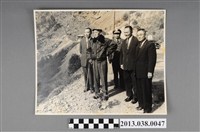 藏品(蔣中正聽取簡報)的圖片