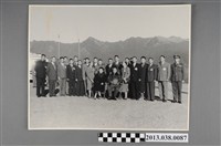 藏品(蔣中正夫婦與視察團體)的圖片