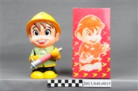 藏品(臺南縣義消總隊1999年消防寶寶瞄子手消防人員存錢筒)的圖片