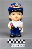 藏品(臺南縣消防局消防妮妮公仔存錢筒)的圖片