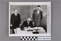 藏品(法國三名代表簽署)的圖片