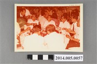 藏品(吳錦煌先生與友人敬酒側照其二)的圖片