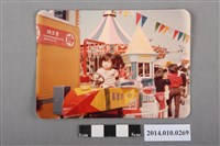 藏品(民國68年3月大統百貨兒童樂園中的女童)的圖片