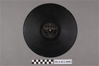 藏品(利家唱片（古倫美亞公司）出品編號「T88」、幼良演唱《小曲：雪梅思君（一）、（二）》蟲膠唱片)的圖片