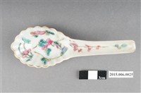 藏品(粉彩花卉蟲草紋湯匙)的圖片