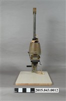 藏品(日本藤本寫真工業株式會社製Lucky 90M放大機)的圖片