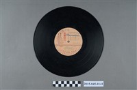 藏品(鳴鳳唱片發行編號「N.C.B.-27」《中國民歌舞曲集(第十八集)》唱片)的圖片