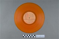 藏品(鳴鳳唱片發行編號「N.C.B.-27」《中國民歌舞曲集(第十八集)》唱片)的圖片