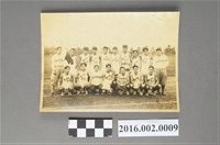 藏品(張星賢任職滿鐵時期代表滿州隊回台參加首屆「三外地對抗賽」與隊友分別於台北、台中、台南合照)的圖片