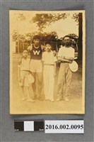 藏品(張星賢就讀早稻田大學時期與中小學學生合照)的圖片