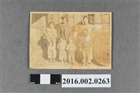 藏品(張星賢與堂姊家人於臺中大里合照)的圖片