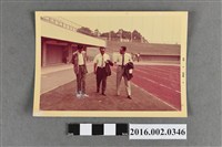 藏品(張星賢與日籍友人於綜合運動場合照)的圖片