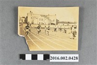 藏品(張星賢代表早稻田大學田徑部遠征朝鮮、滿州比賽於哈爾濱自由車賽車場勇奪一百公尺競賽第一名)的圖片