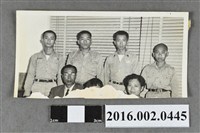 藏品(張星賢夫婦與子女於住家合照)的圖片