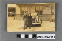 藏品(張星賢夫婦於台南火車站前合照)的圖片