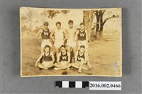 藏品(張星賢就讀早稻田大學最後一年與選手、同學於運動場合照)的圖片