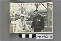 藏品(楊傳廣代表台灣參加第十七屆羅馬奧運與教練於奧運會場合照)的圖片