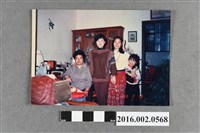 藏品(張星賢之女兒與三嫂、表妹、姪女於石牌住家合照)的圖片