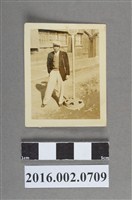 藏品(張星賢於日本公車站牌)的圖片