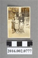 藏品(張星賢任職滿鐵時期代表日本參加第十一屆柏林奧運賽後於各地遠征、參觀與外國小孩合照)的圖片