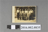 藏品(張星賢任職臺中師範學校訓導主任與校長洪炎秋等師生合照)的圖片