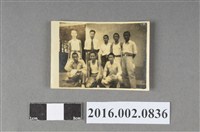 藏品(張星賢任職臺中師範學校訓導主任與師生合照)的圖片