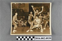 藏品(第三屆亞洲運動大會於日本東京舉行的男子籃球競賽–台灣對日本隊)的圖片