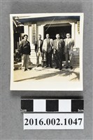 藏品(張星賢與合作金庫同仁等於臺灣省合作金庫代理鳳林鎮公庫駐在處合照)的圖片