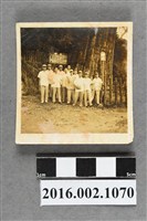 藏品(張星賢任職合庫桃園支庫經理與副理曾梅芳等同仁出遊合照)的圖片