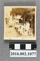 藏品(張星賢任職合庫桃園支庫經理與副理曾梅芳等同仁出遊合照)的圖片