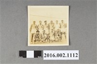 藏品(張星賢與合作金庫排球隊隊友於台北新公園排球場合照)的圖片