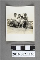 藏品(張星賢之四子與堂舅、表妹於埔里住家合照)的圖片