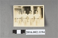 藏品(張星賢四位友人於圖書館前合照)的圖片