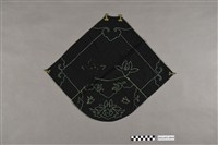 藏品(吳陳招仔肚兜)的圖片