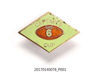 藏品(第6屆隊長盃橄欖球比賽紀念章)的圖片