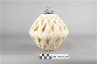 藏品(米色棉線球)的圖片