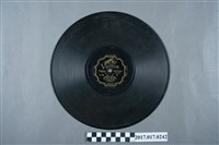 藏品(勝利機公司發行日語專輯《東京音頭》10吋蟲膠唱片)的圖片