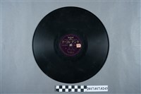 藏品(寶麗多公司發行日語專集《日本音頭》10吋蟲膠唱片)的圖片