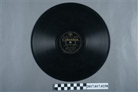 藏品(古倫美亞公司發行《臺灣總督府國民精神總動員本部選定歌曲：臺灣進行曲》10吋蟲膠唱片)的圖片