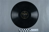 藏品(勝利機公司發行日語唱片《軍艦行進曲》10吋蟲膠唱片)的圖片