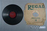 藏品(古倫美亞公司發行歌仔戲曲專輯《彰化奇案》10吋蟲膠唱片與封套)的圖片