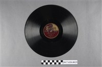 藏品(泰平唱片出品編號82009臺語流行歌《春怨、織女》蟲膠唱片)的圖片