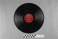 藏品(古倫美亞出品編號100603日語歌曲《南海夜曲、高砂新娘》蟲膠唱片)的圖片