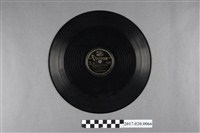 藏品(勝利出品編號AE-90音效《音效唱片21：快艇、報時鐘；音效唱片22：爆炸聲、蟬》蟲膠唱片)的圖片