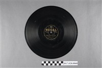 藏品(利家（黑商標）編號T101笑科講古《北兵拉路鰻、烏猫格烏狗》蟲膠唱片)的圖片