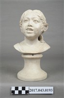 藏品(京都清水藤林製石雕少女頭像)的圖片