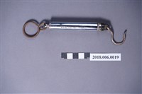 藏品(鐵製手提磅秤)的圖片